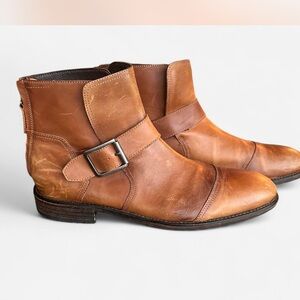 Donald J. Pliner Brown Leather Footwear